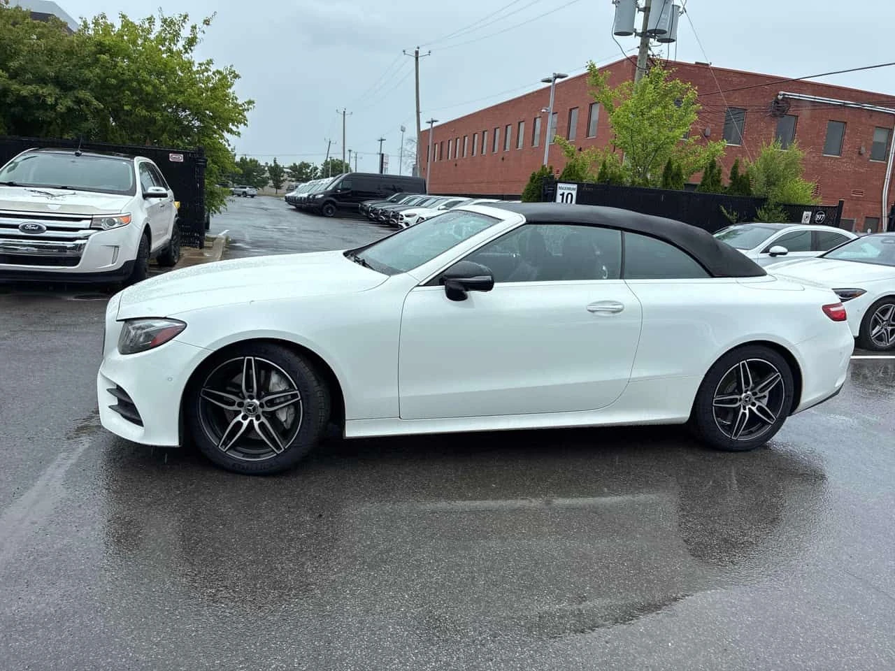 Mercedes-Benz E 450 * CARFAX * ЦЕНА ДО БГ, снимка 2 - Автомобили и джипове - 55234694