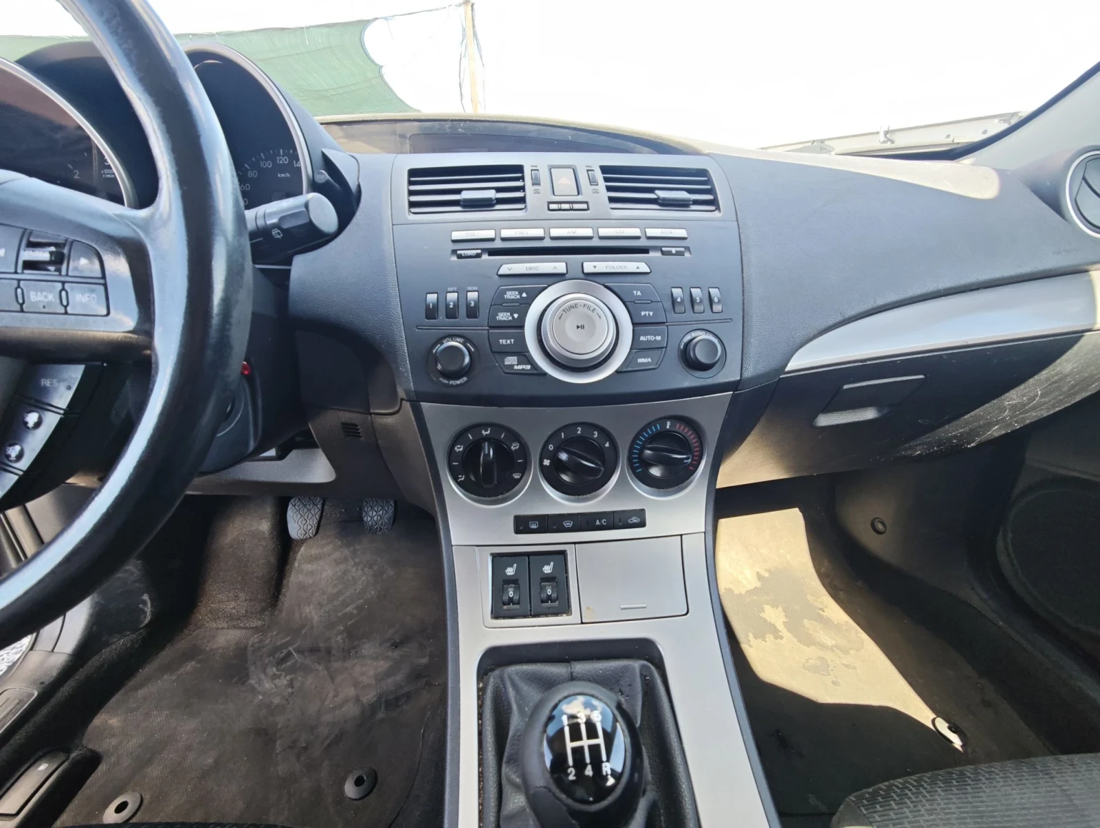 Mazda 2, снимка 11 - Автомобили и джипове - 55993306