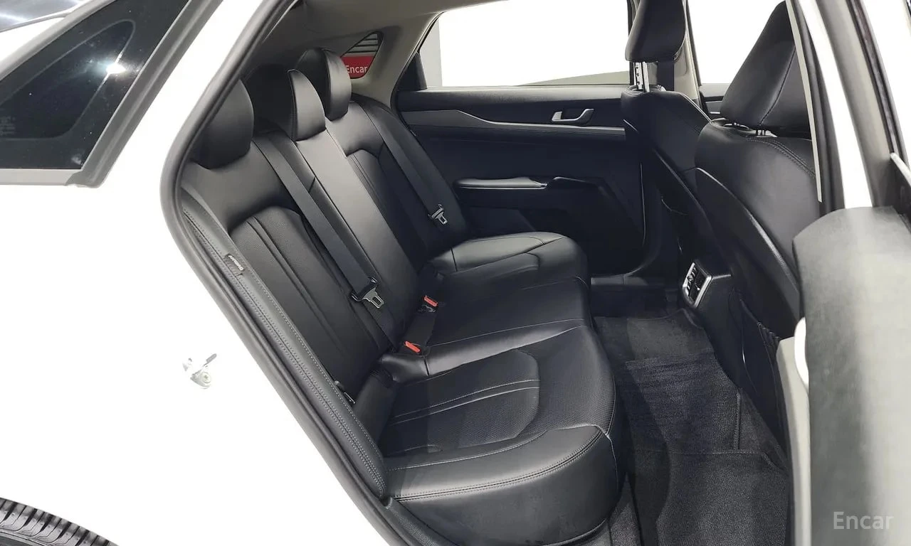 Kia K5 * 1.6 Turbo * ЦЕНА ДО БГ, снимка 14 - Автомобили и джипове - 56129477