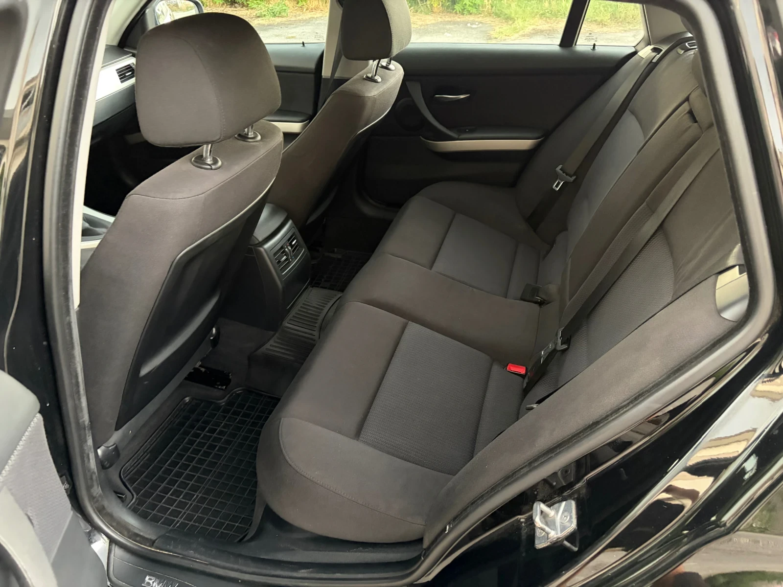 BMW 320, снимка 5 - Автомобили и джипове - 56281000