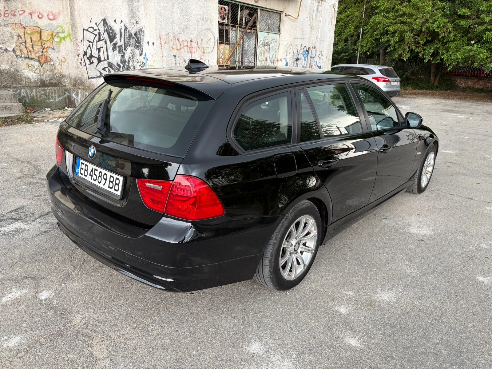 BMW 320, снимка 7 - Автомобили и джипове - 56281000