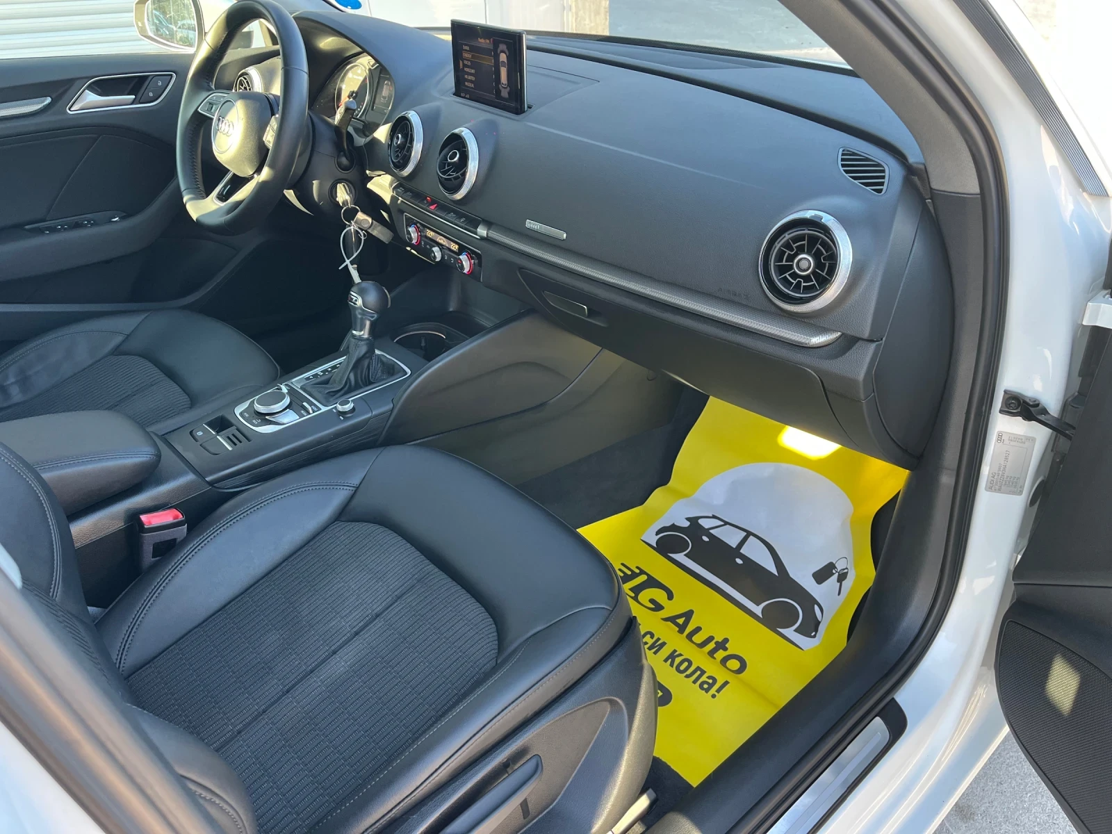 Audi A3 1.6tdi, снимка 7 - Автомобили и джипове - 56334125