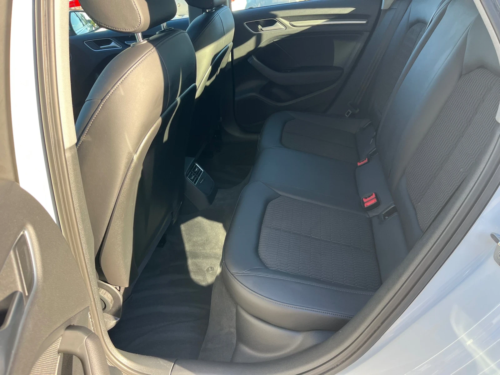 Audi A3 1.6tdi, снимка 9 - Автомобили и джипове - 56334125