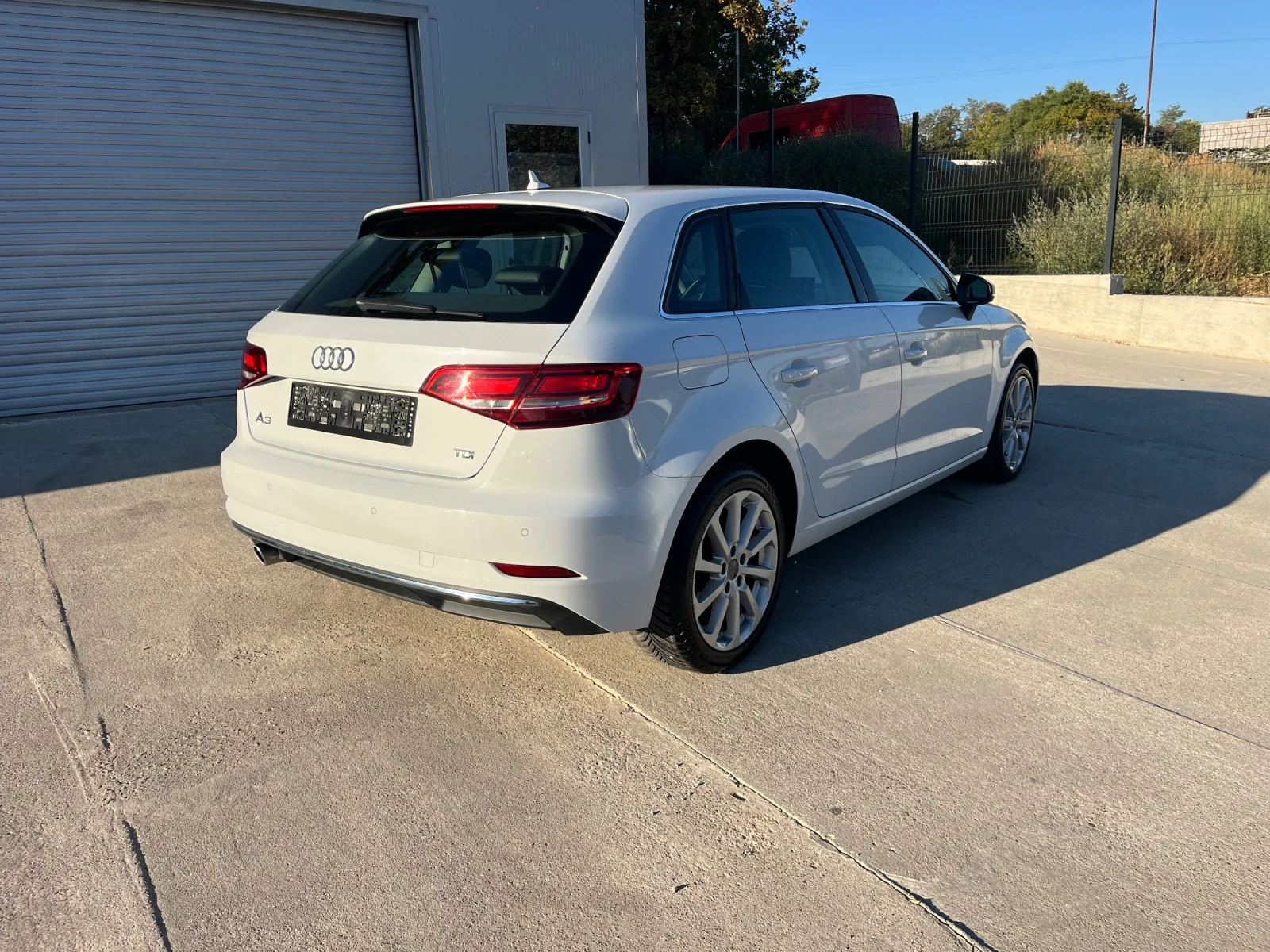 Audi A3 1.6tdi, снимка 15 - Автомобили и джипове - 56334125