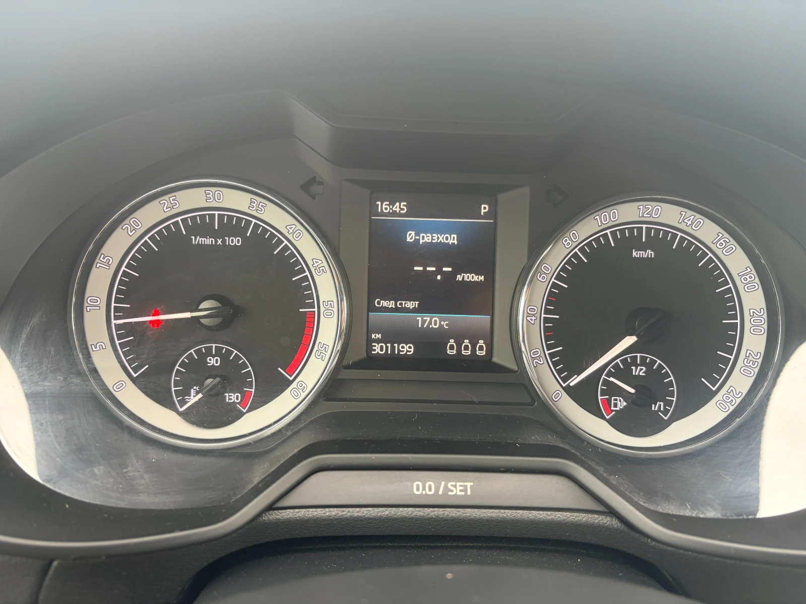 Skoda Octavia, снимка 9 - Автомобили и джипове - 56415746