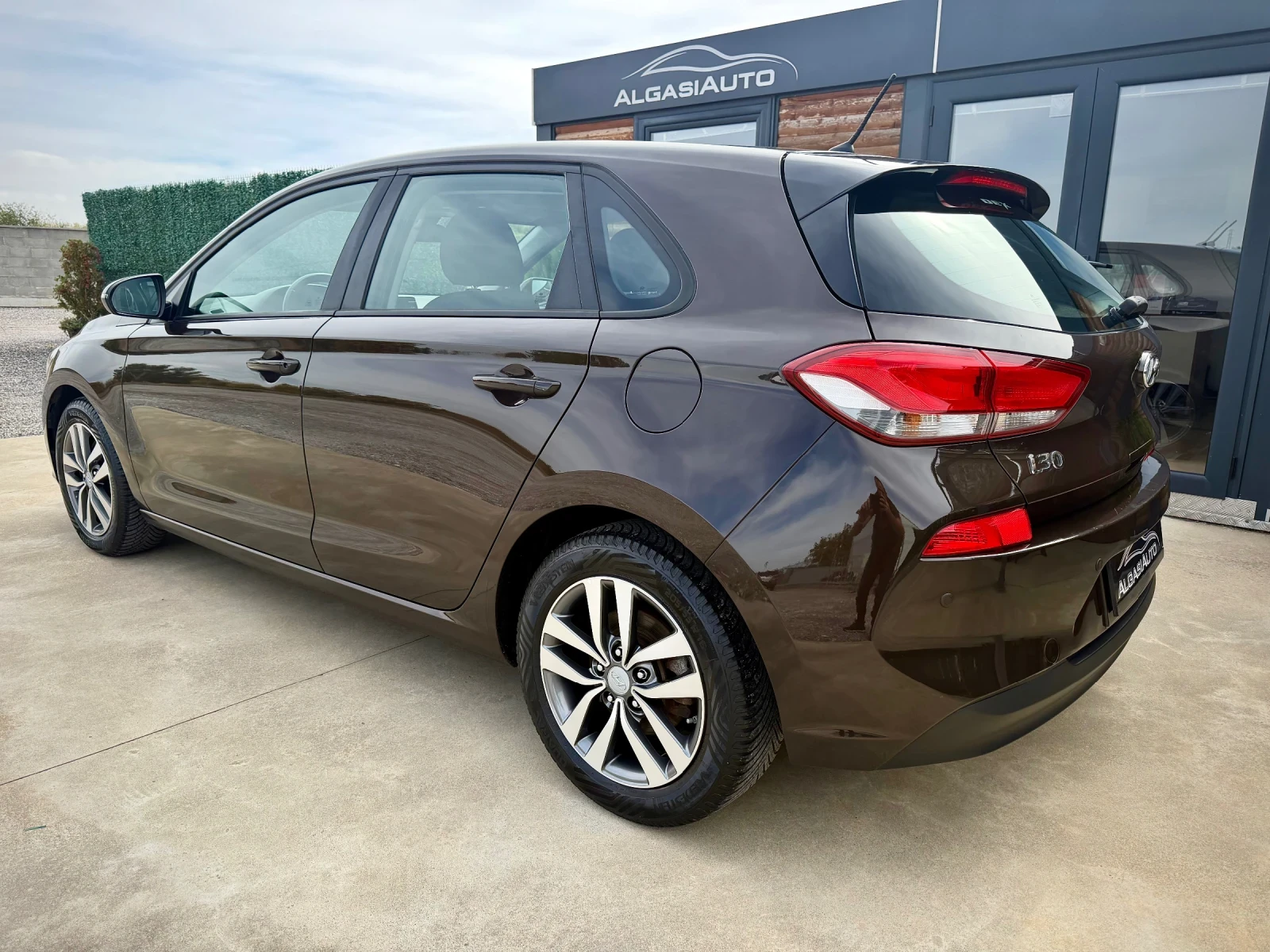Hyundai I30 1.4 MPI | Mobile.bg � ����������� 3