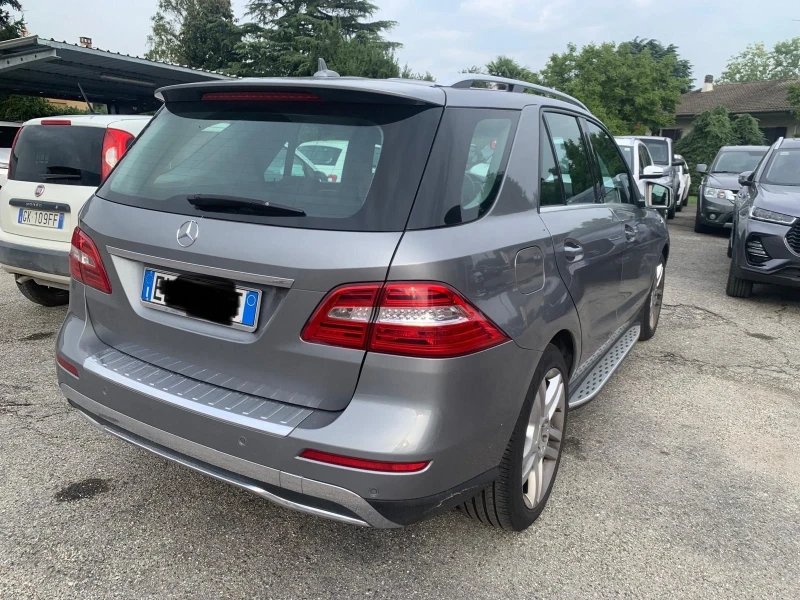 Mercedes-Benz ML 350 D BLUETEC 4MATIC, снимка 3 - Автомобили и джипове - 47381395