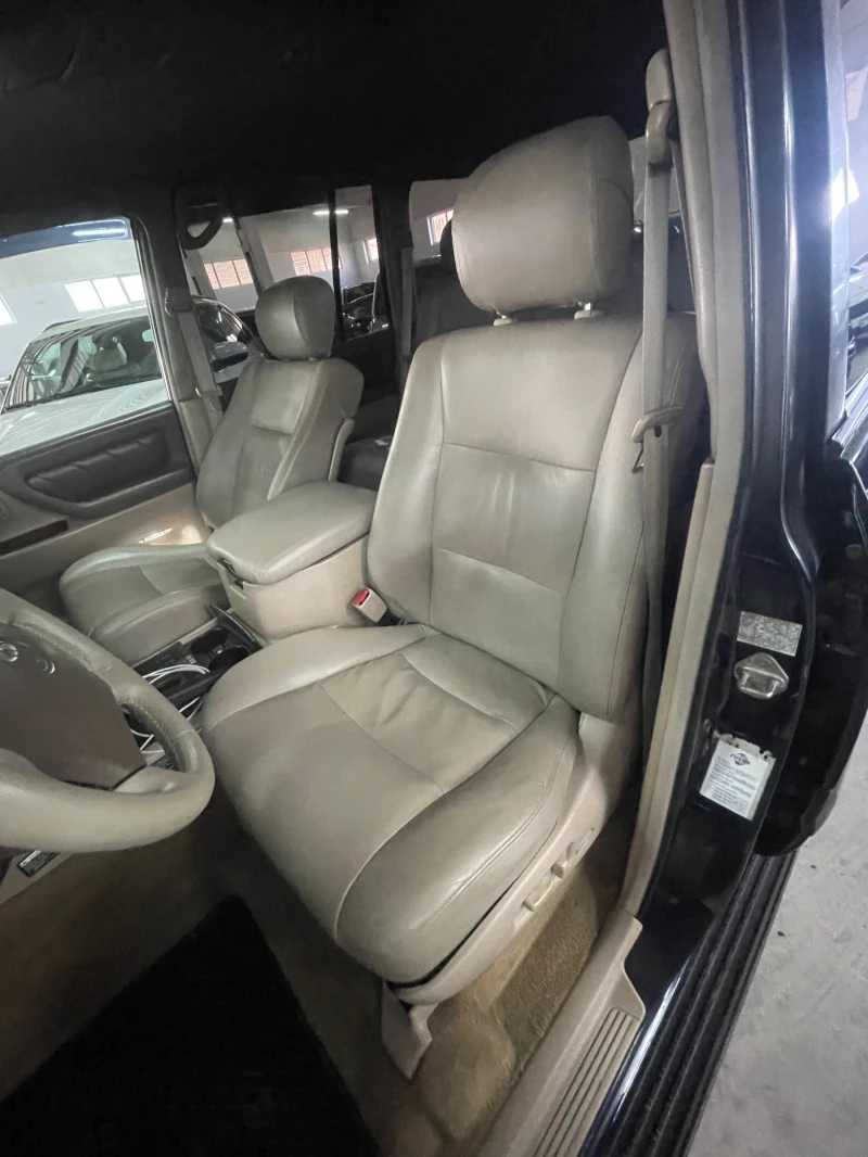 Toyota Land cruiser J100/4.2D/Кожа/подгрев, НОВА, ТОП!!!, снимка 11 - Автомобили и джипове - 49105560