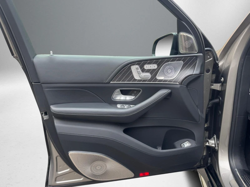 Mercedes-Benz GLS 600 MAYBACH/NIGHT SERIES/FIRST CLASS/TWO-TONE/BURM 3D/, снимка 9 - Автомобили и джипове - 52385905