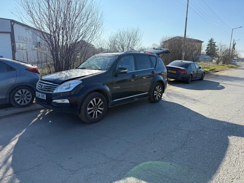 SsangYong Rexton 2.0 xdi, снимка 3 - Автомобили и джипове - 52803349