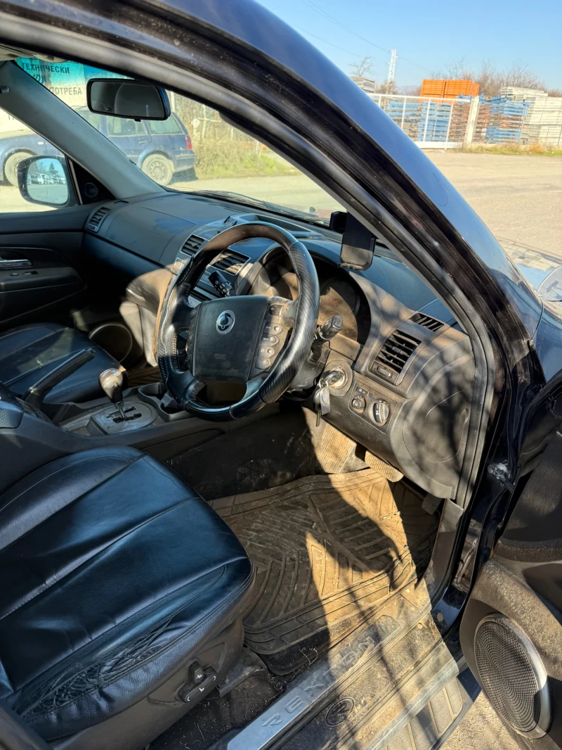 SsangYong Rexton 2.0 xdi, снимка 7 - Автомобили и джипове - 52803349