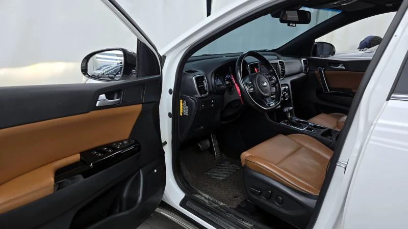 Kia Sportage 2.0CRDI/4x4/Пълна сервизна история !!!, снимка 5 - Автомобили и джипове - 53383517