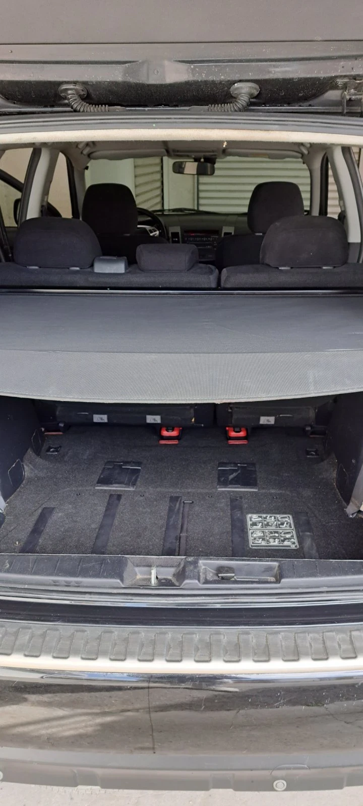 Mitsubishi Outlander, снимка 13 - Автомобили и джипове - 54490211