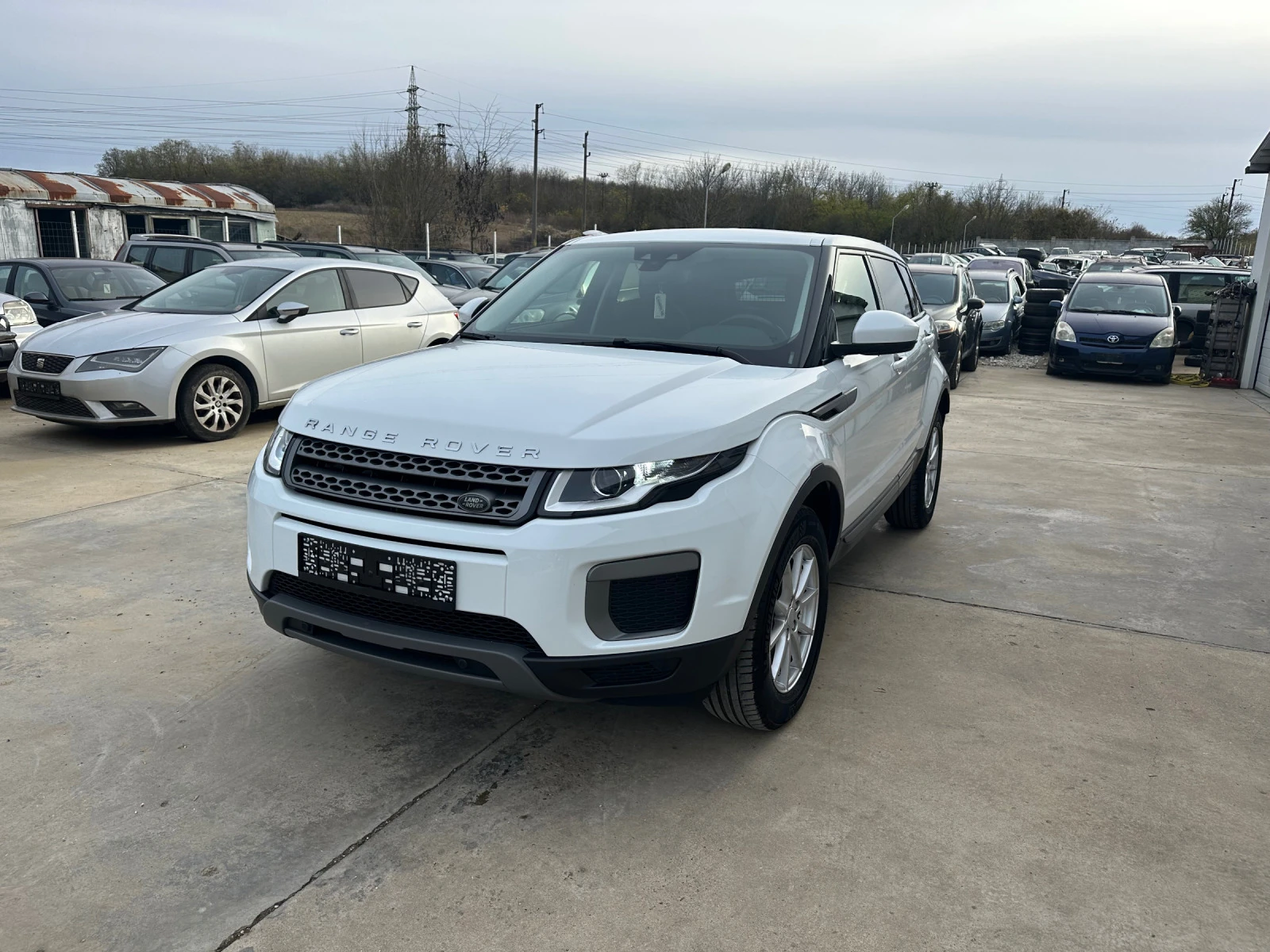 Land Rover Range Rover Evoque 2.0TD4 * 4X4* Navi* NOVA* UNIKAT* БАРТЕР*  - изображение 2