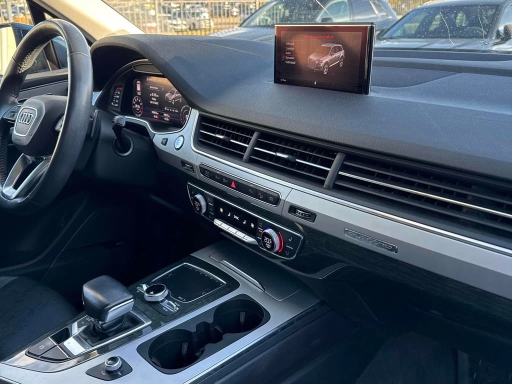 Audi Q7 * Technik * CARFAX * БЕЗ ПЪРВОНАЧАЛНА ВНОСКА - изображение 9