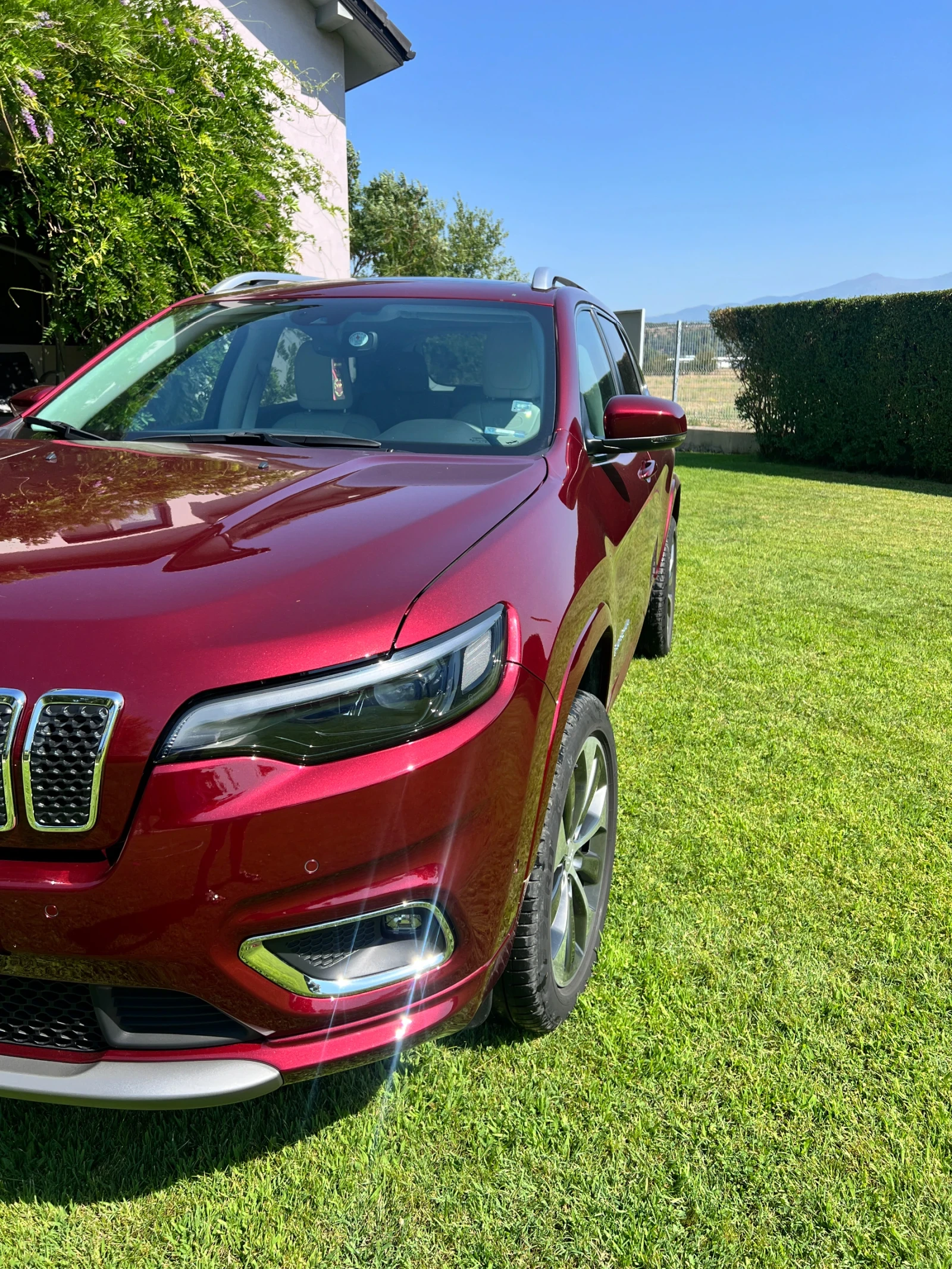 Jeep Cherokee  - изображение 2