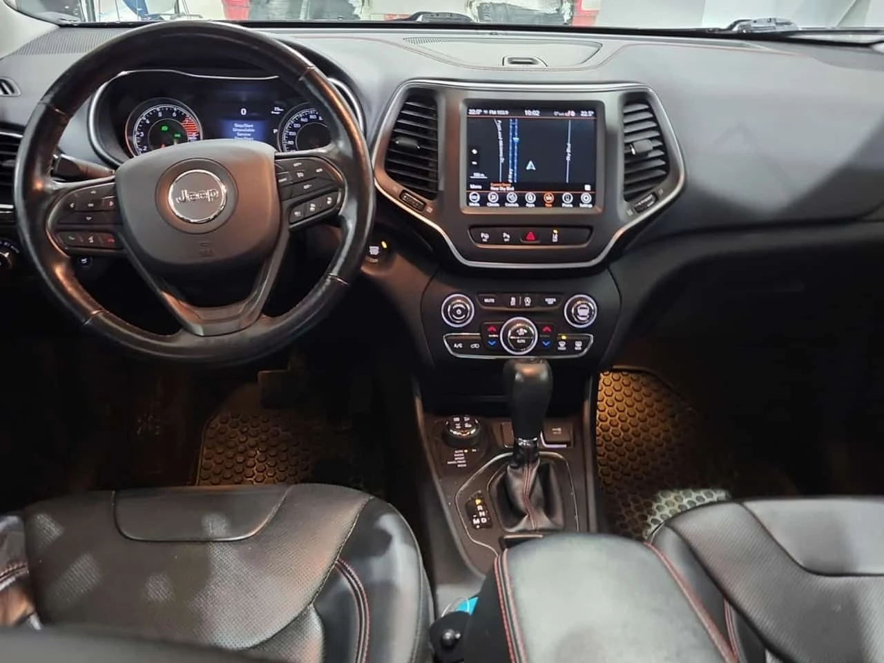 Jeep Cherokee * Trailhawk Elite * ПОДГРЕВИ * КАМЕРА * NAVI, снимка 2 - Автомобили и джипове - 54047313