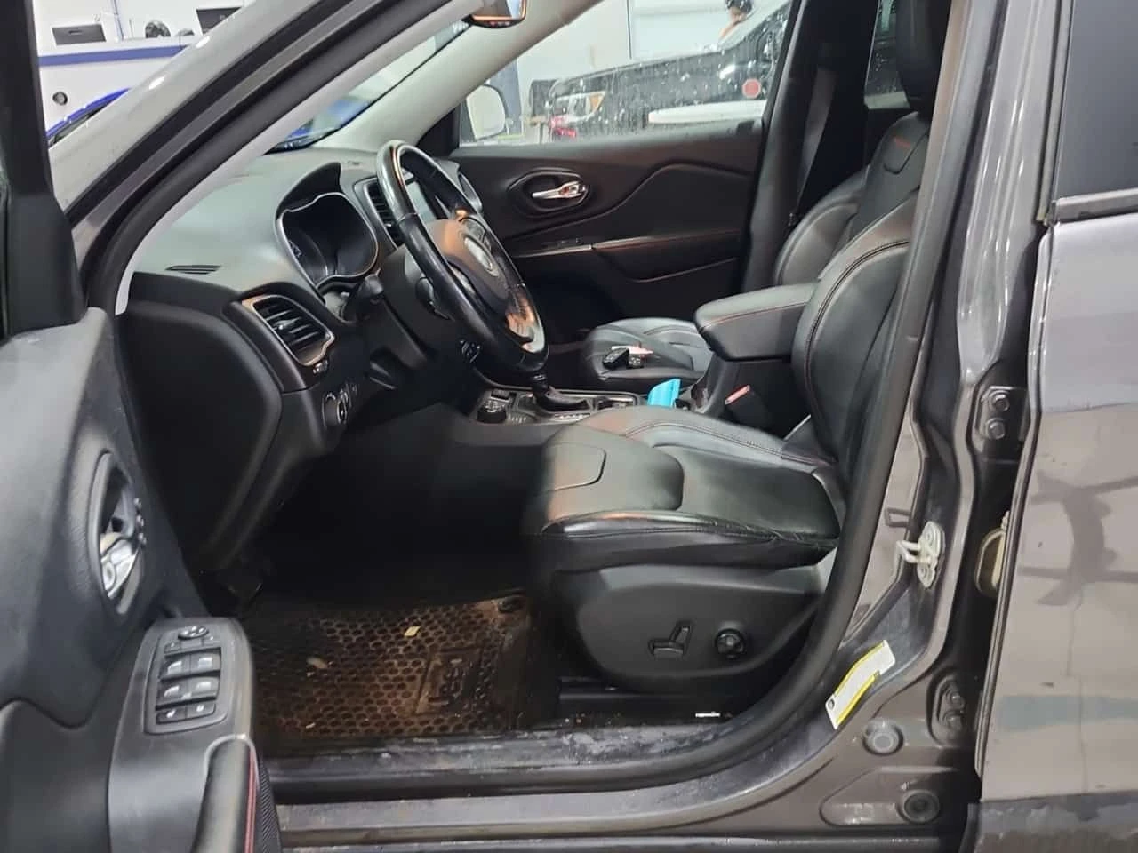 Jeep Cherokee * Trailhawk Elite * ПОДГРЕВИ * КАМЕРА * NAVI, снимка 5 - Автомобили и джипове - 54047313