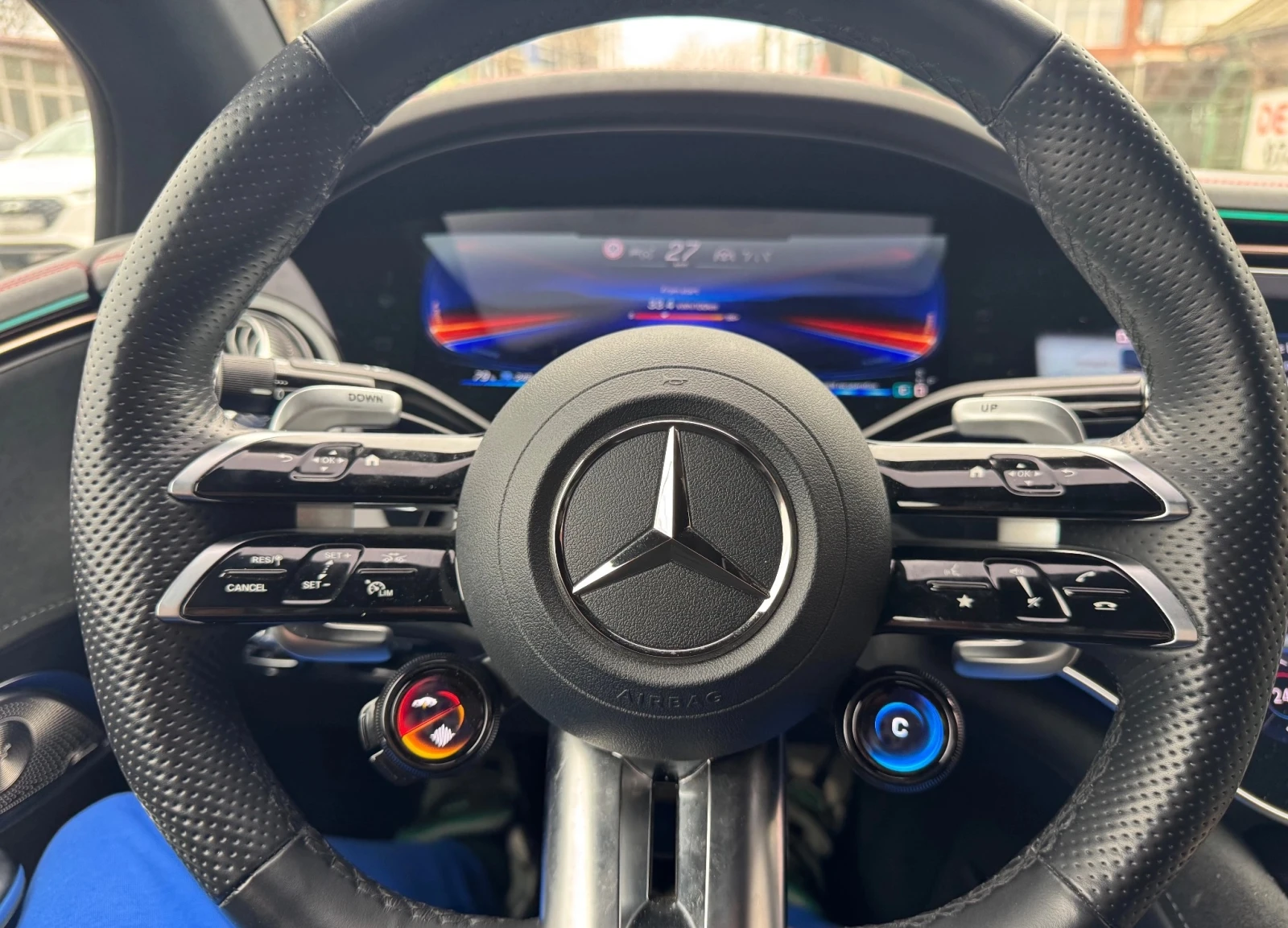 Mercedes-Benz EQE 43 AMG 4MATIC, снимка 4 - Автомобили и джипове - 54303274