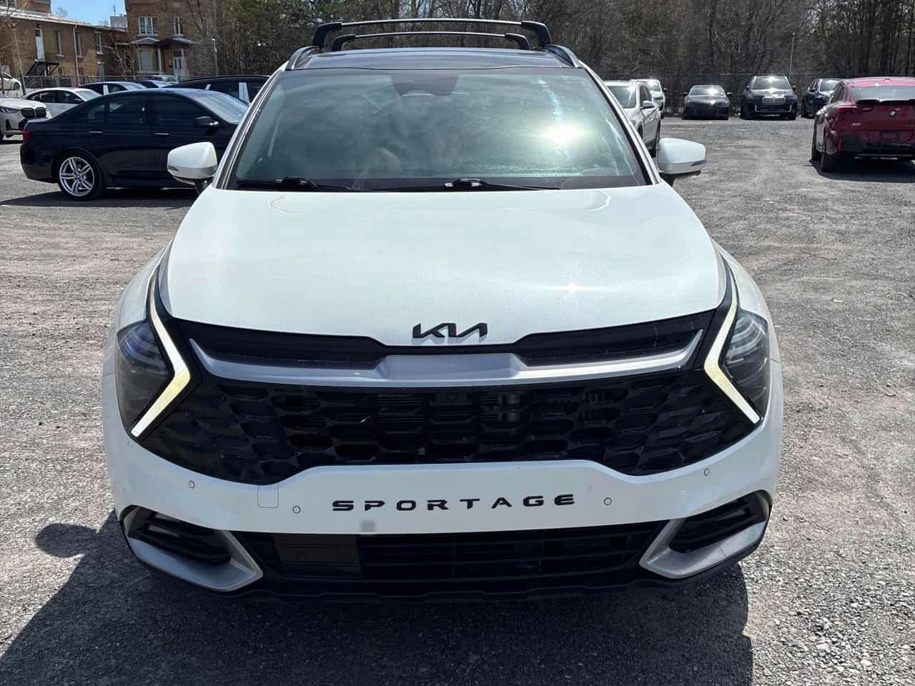Kia Sportage SX/ОБДУХВАНЕ/ПАНОРАМА/ДИСТРОНИК/360/ГУМИ+ ДЖАНТИ , снимка 2 - Автомобили и джипове - 54596515