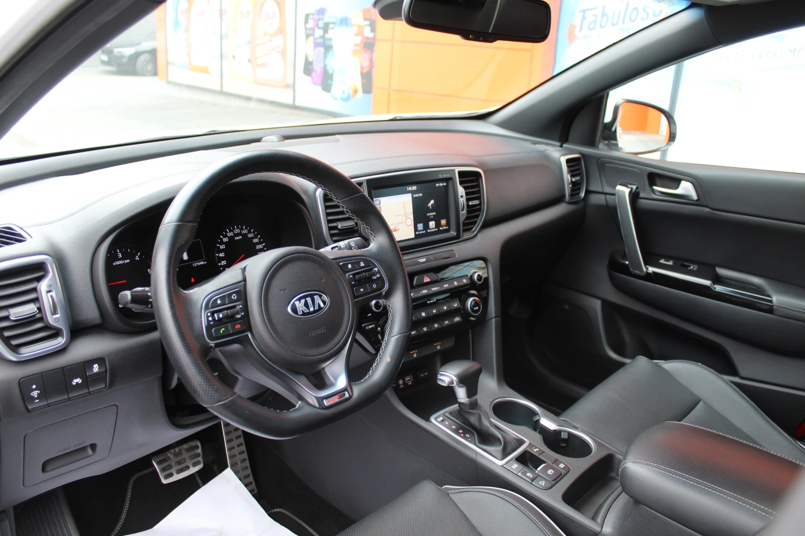 Kia Sportage 1.7D GT LINE FULL 127k, снимка 15 - Автомобили и джипове - 54606116