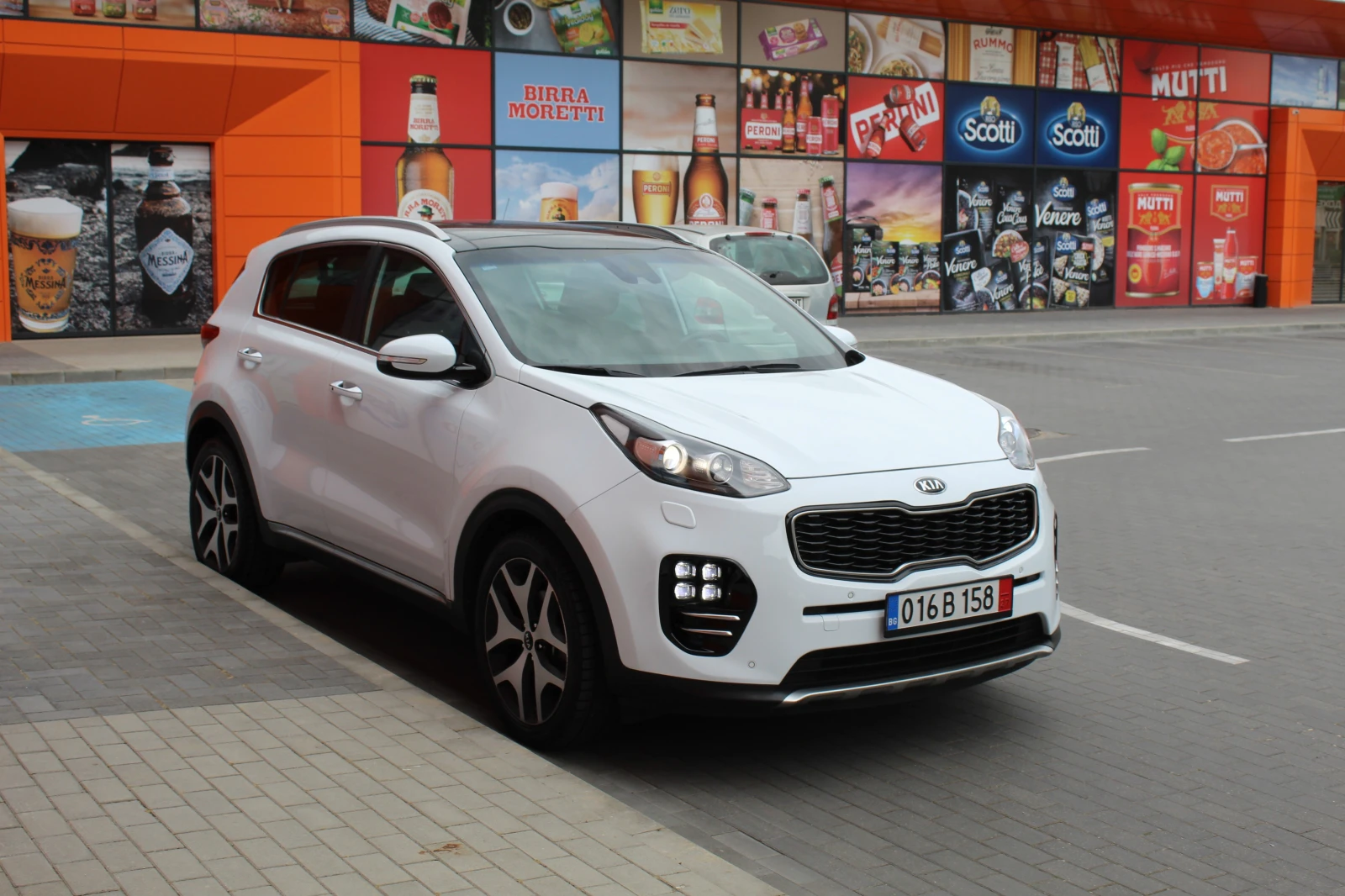 Kia Sportage 1.7D GT LINE FULL 127k, снимка 6 - Автомобили и джипове - 54606116