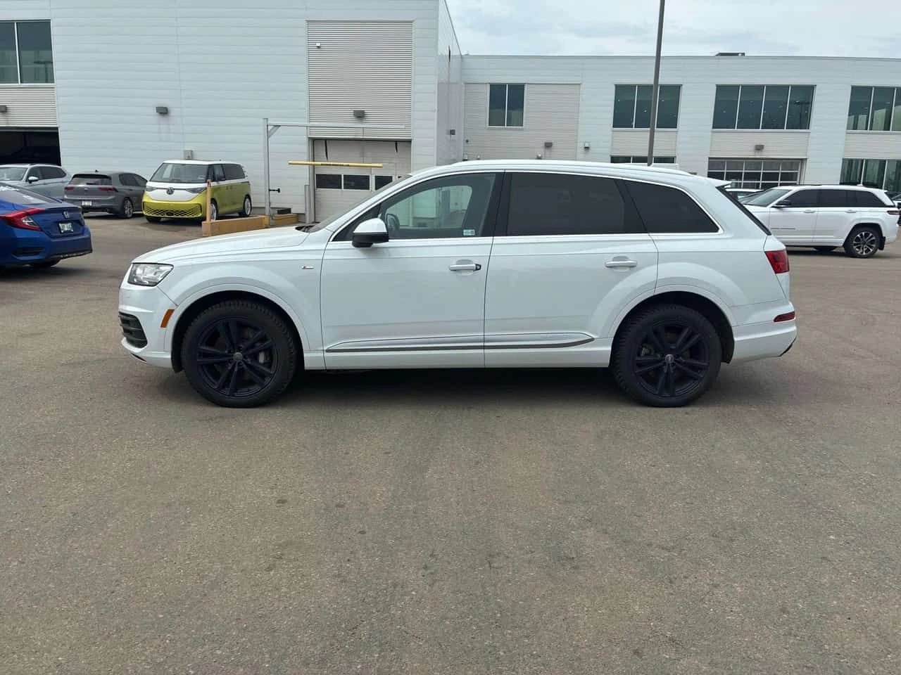 Audi Q7  Technik /360/LED/BOSE/АВТОКРЕДИТ , снимка 2 - Автомобили и джипове - 54735406