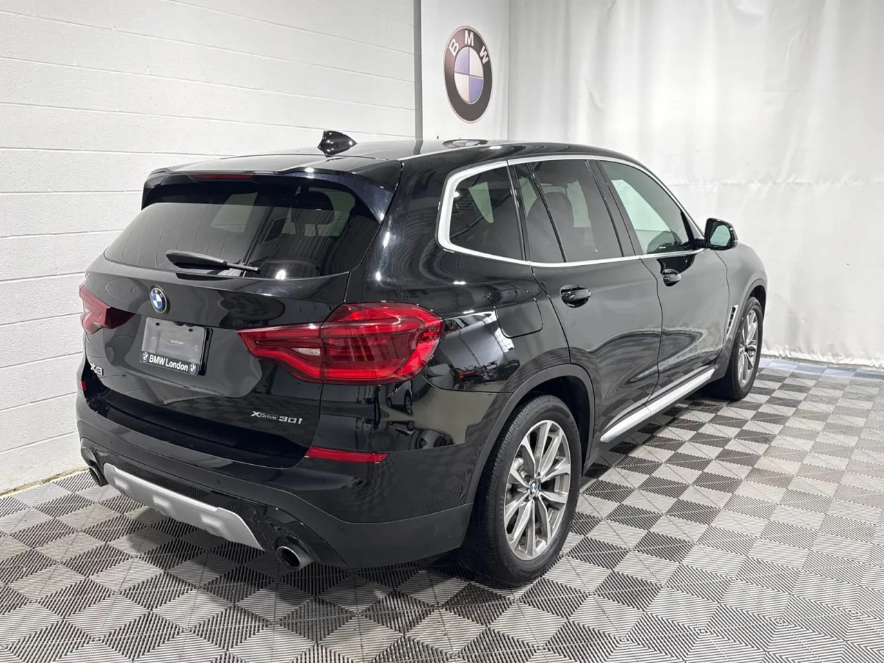BMW X3 Black Sapphire Metallic, снимка 4 - Автомобили и джипове - 55263028