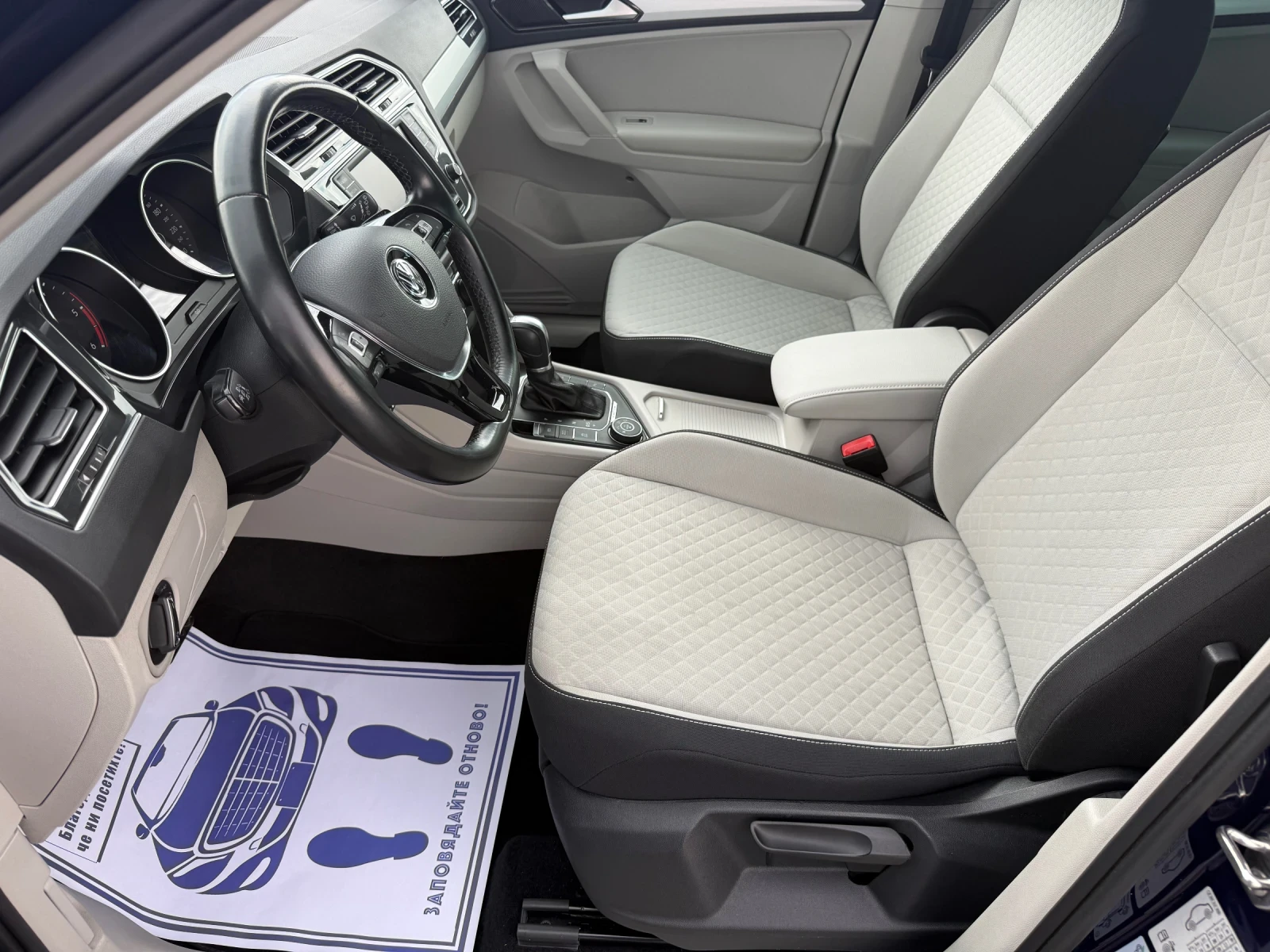 VW Tiguan (KATO НОВА)^(4x4), снимка 11 - Автомобили и джипове - 55310346