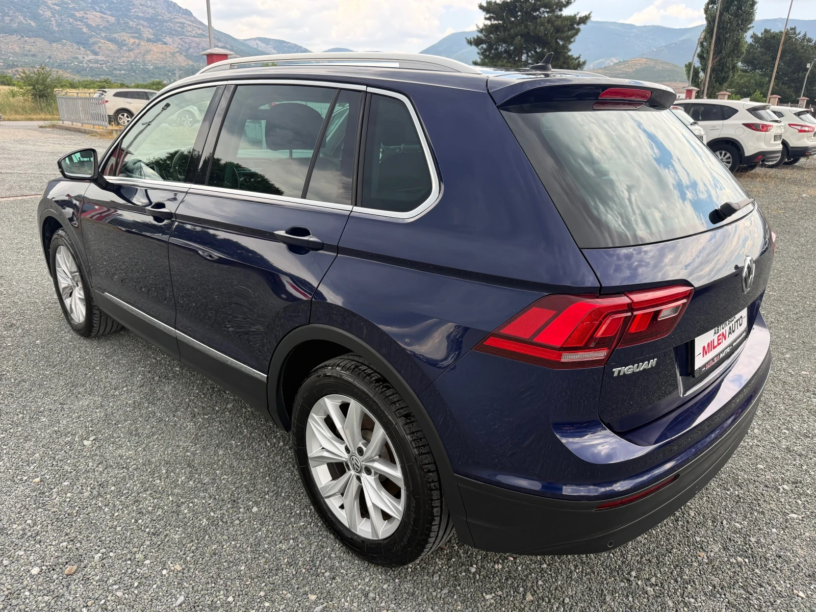 VW Tiguan (KATO НОВА)^(4x4), снимка 8 - Автомобили и джипове - 55310346