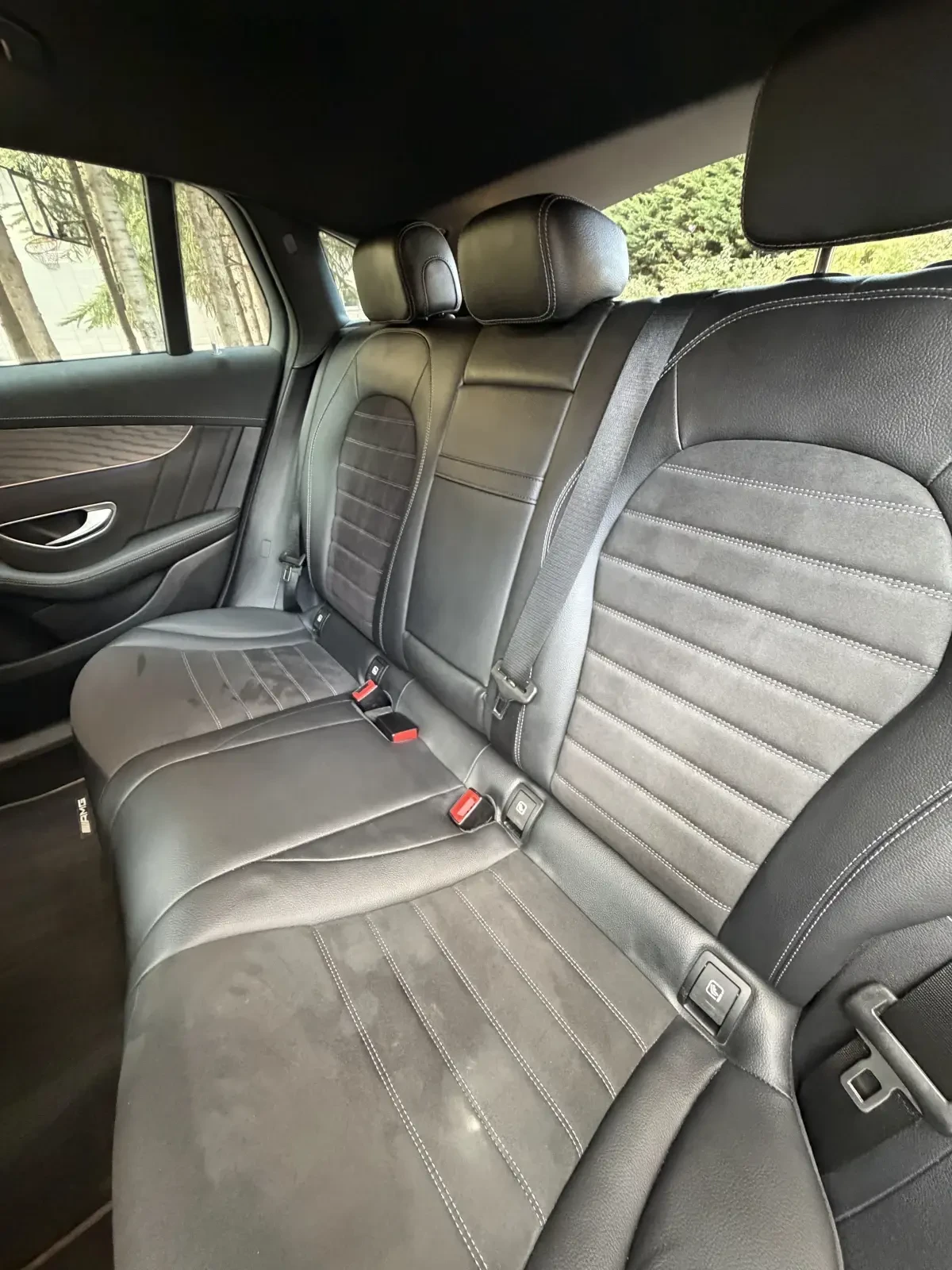 Mercedes-Benz EQC Mercedes-Benz EQC 400 4MATIC AMG Line | 09.2022 | , снимка 15 - Автомобили и джипове - 55637272