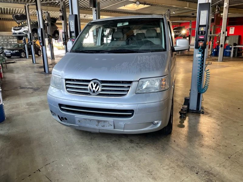 VW T5 2.5TDI 131kc, снимка 1 - Бусове и автобуси - 36374679