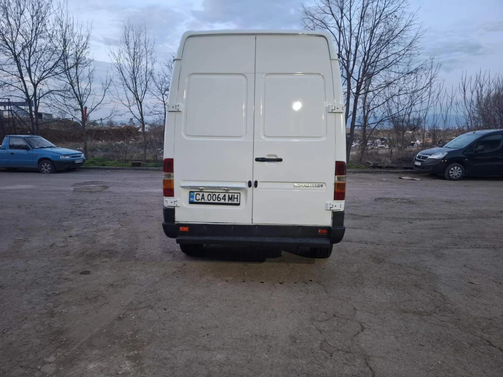 Mercedes-Benz 208 Хладилен, снимка 3 - Бусове и автобуси - 54000745