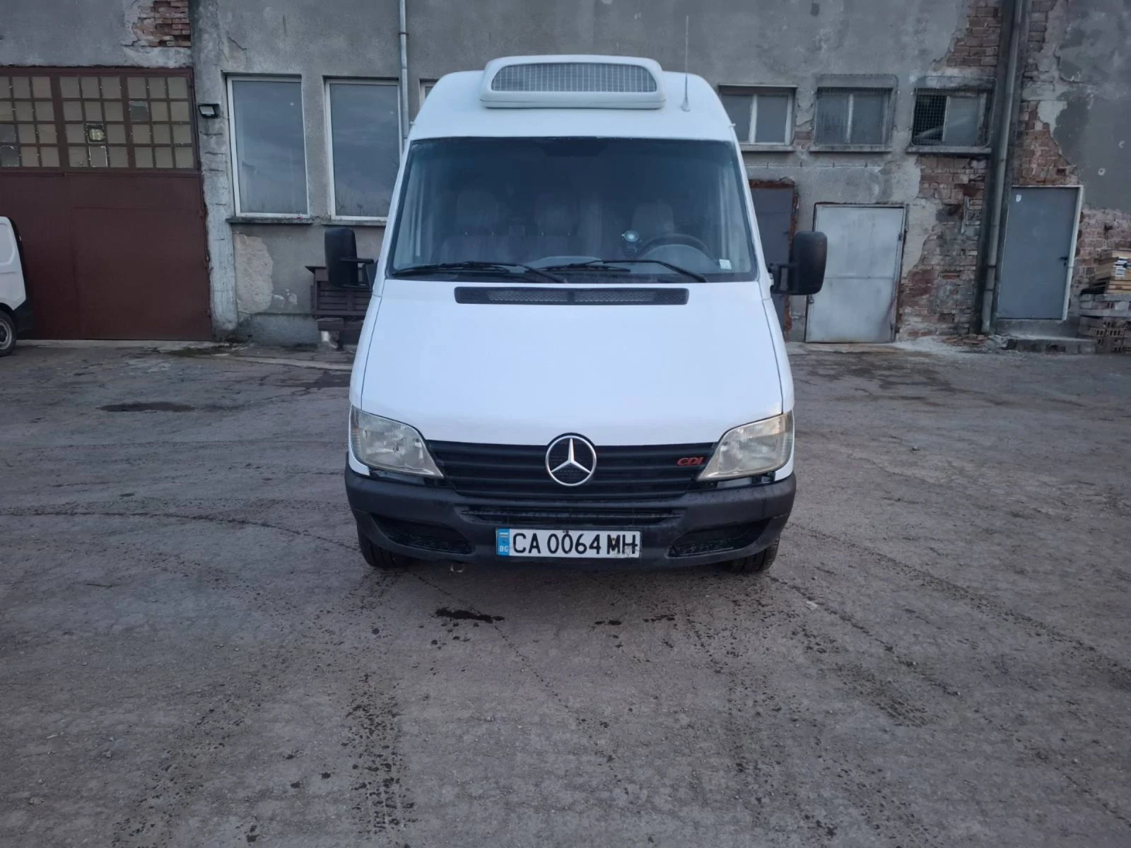 Mercedes-Benz 208 Хладилен