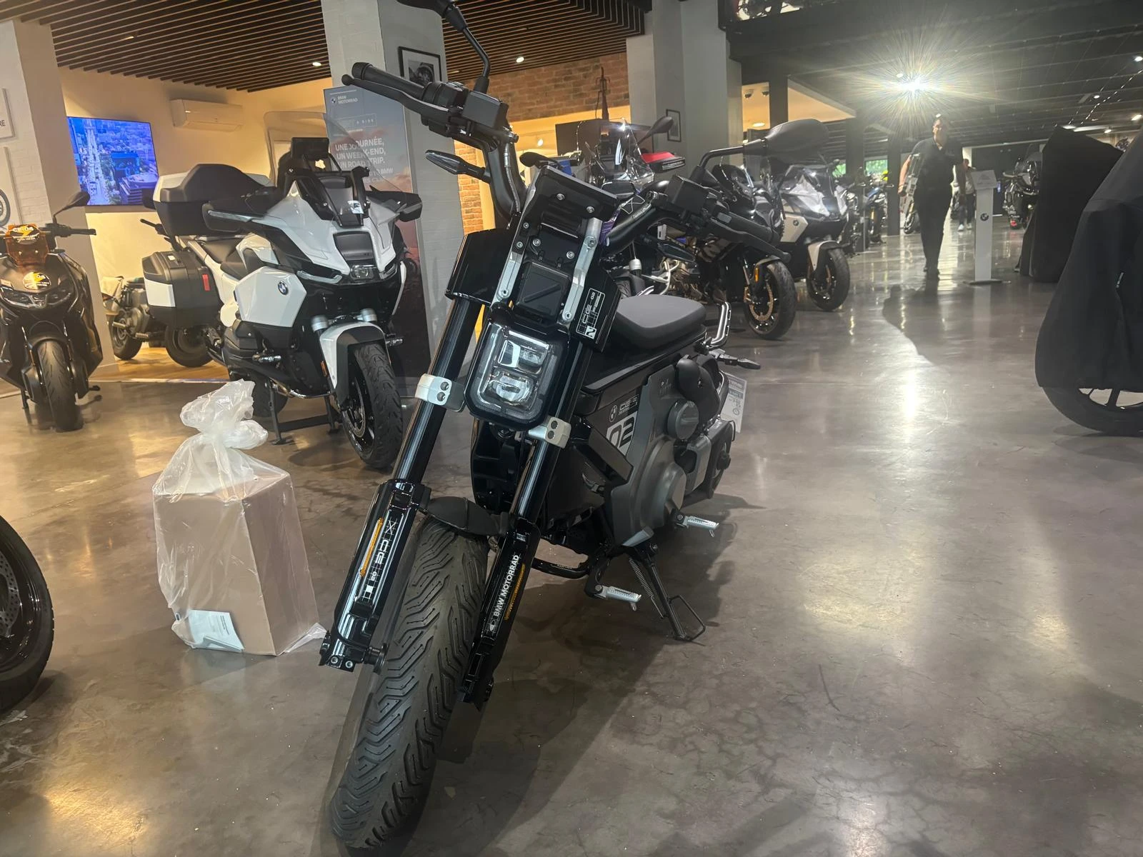 BMW C 2 бр. СE 02, AM категория 50сс