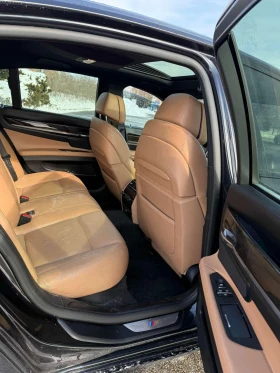 BMW 750 * 4dr Sdn xDrive AWD * CARFAX * ЦЕНА ДО БГ, снимка 11