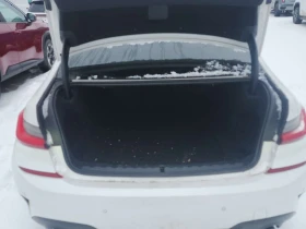 BMW 330 I XDRIVE| PANO| 2 КЛЮЧА| CARFAX, снимка 14