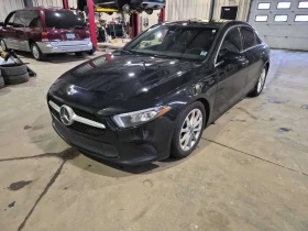 Mercedes-Benz A 220 4matic* DISTRONIC* PANORAMA* ПОДГРЕВИ* , снимка 1