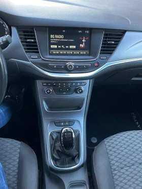 Opel Astra 1.4 150кс. Бензин, снимка 11 - Автомобили и джипове - 44901672