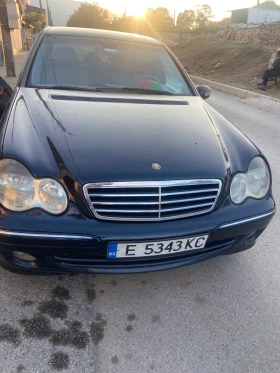 Mercedes-Benz C 220, снимка 2