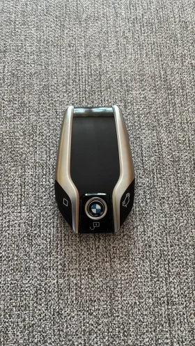 BMW 750 CarbonCore xDrive HUD | Mobile.bg    16
