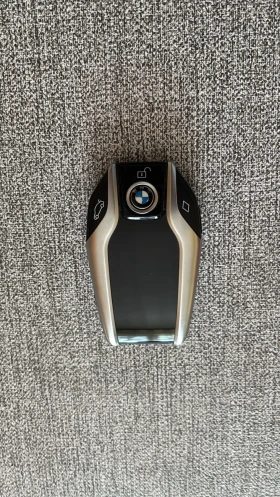 BMW 750 CarbonCore xDrive HUD | Mobile.bg    16