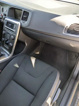 Volvo V40 Коледна промоция - 10499 лв. / 5368.05 € - 58842721 6