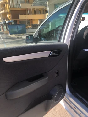 Mercedes-Benz B 180, снимка 10
