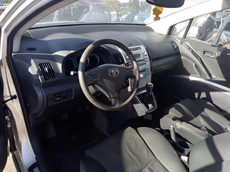 Toyota Corolla verso 2.0 d4d 2ad, снимка 5 - Автомобили и джипове - 45613940