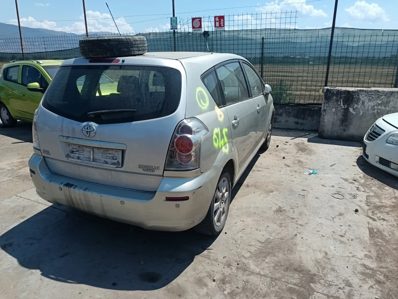 Toyota Corolla verso 2.0 d4d 2ad, снимка 4 - Автомобили и джипове - 45613940