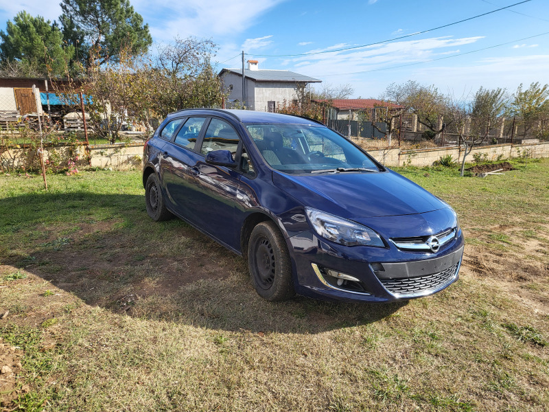 Opel Astra, снимка 2 - Автомобили и джипове - 44720130
