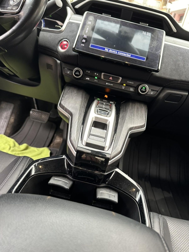 Honda Electric Clarity, plug in hybrid , full, снимка 17 - Автомобили и джипове - 46085879