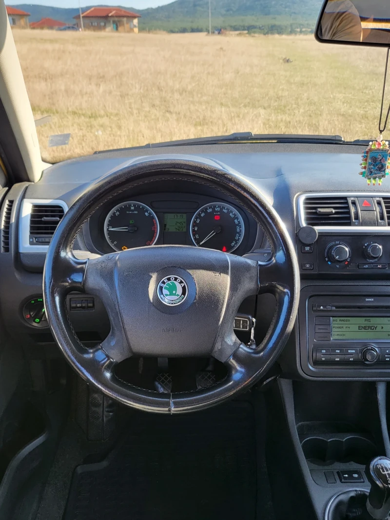 Skoda Roomster 1.4 tdi, снимка 9 - Автомобили и джипове - 47933239