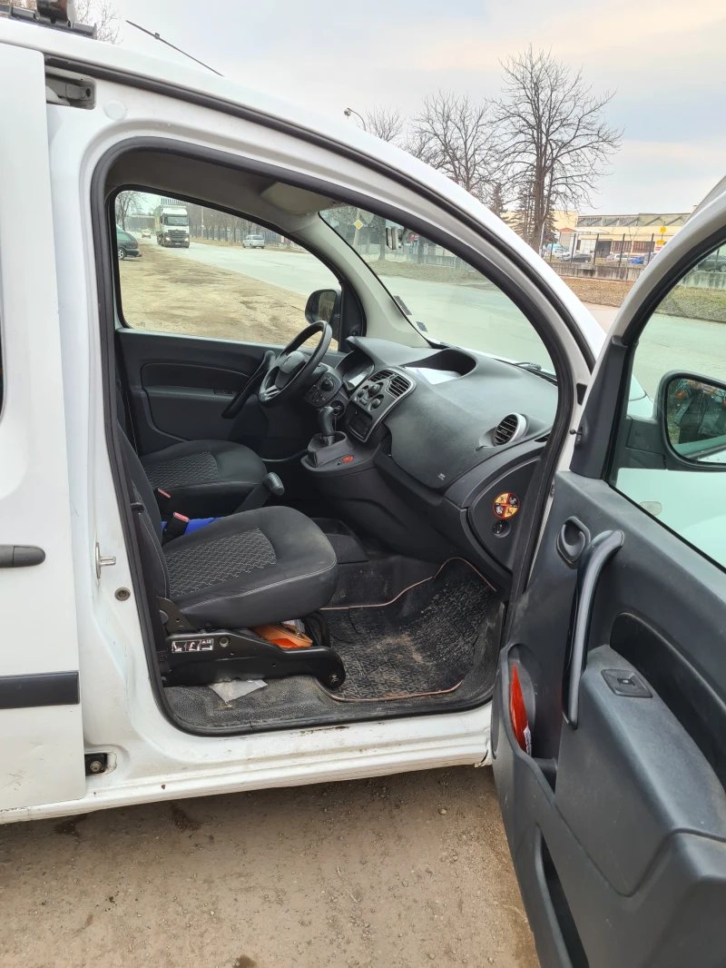 Renault Kangoo, снимка 9 - Автомобили и джипове - 48993975